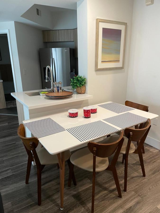 Lovely 2/2 Apartment In Heart Of Santa Monica With Free Parking 로스앤젤레스 외부 사진